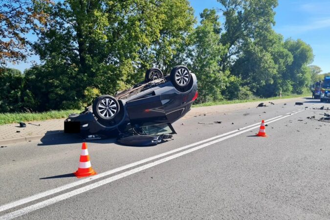 Wypadek w Ułężu: czołowe zderzenia opla z hyundaiem