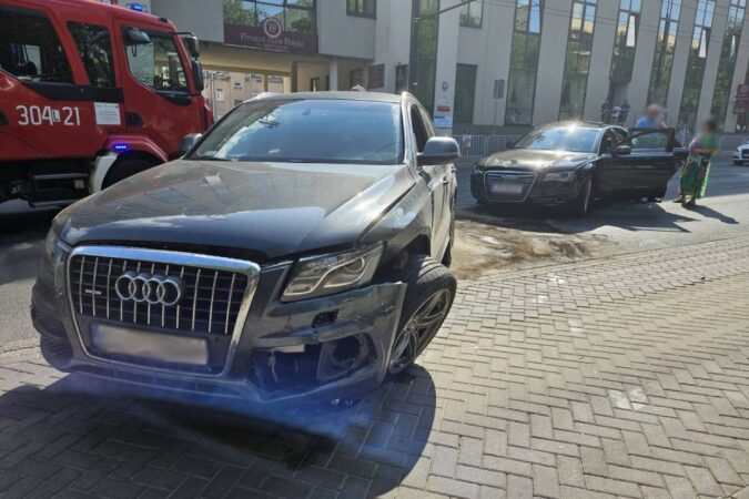 Zderzenie dwóch audi na ul. Obywatelskiej