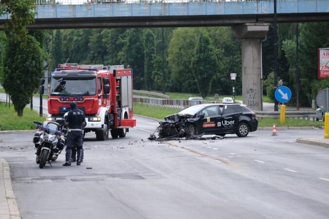 Zderzenie toyoty z hyundaiem na al. Sikorskiego