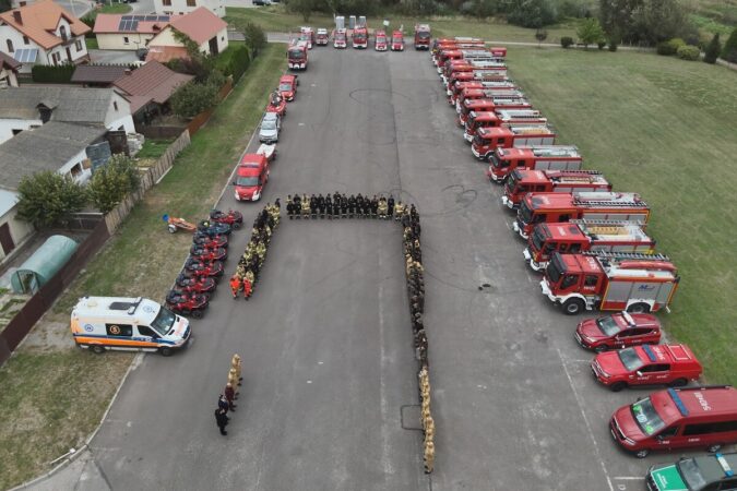 Ćwiczenia strażackie widok z drona