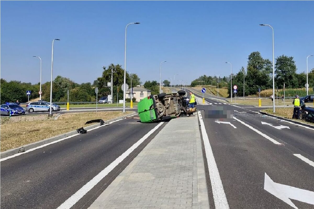 Tragiczny wypadek w Strzelcach koło Nałęczowa – Nie żyje 74-letni kierowca Volkswagena