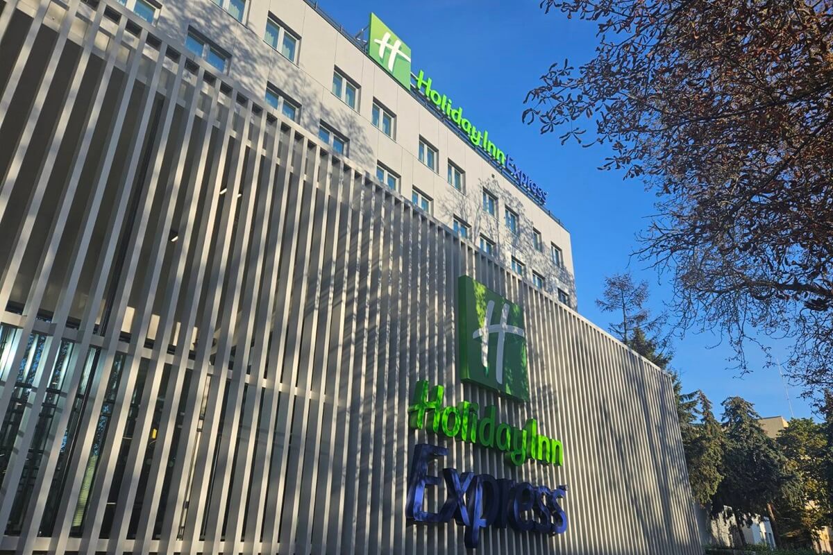 Hotel Holiday Inn Express Lublin przy ul. Spadochroniarzy (dawniej Hotel Huzar)