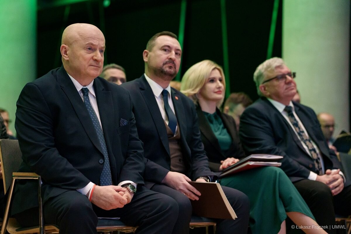 konferencja dotyczącą przeznaczenia środków celowych na budowę dróg dojazdowych do gruntów rolnych