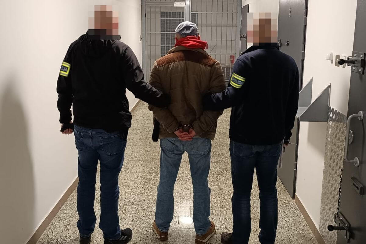 Mężczyzna poszukiwany za poważne przestępstwa trafił w ręce policji. Skutecznie krył się ponad 2 lata