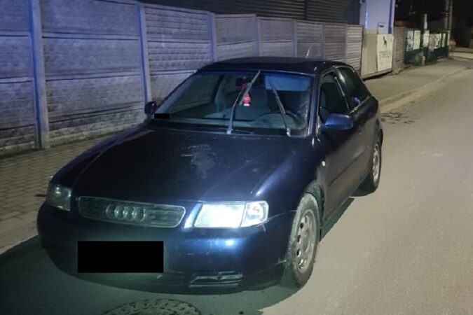 Kierowca Audi wpadł za światła