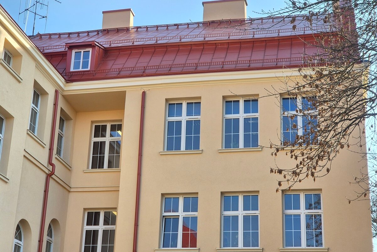 Termomodernizacja w Lublinie postępuje. Szkoły prawie gotowe. Ostatni etap prac remontowych V LO i IV LO 1 Blisko 14 mln zł na termomodernizację